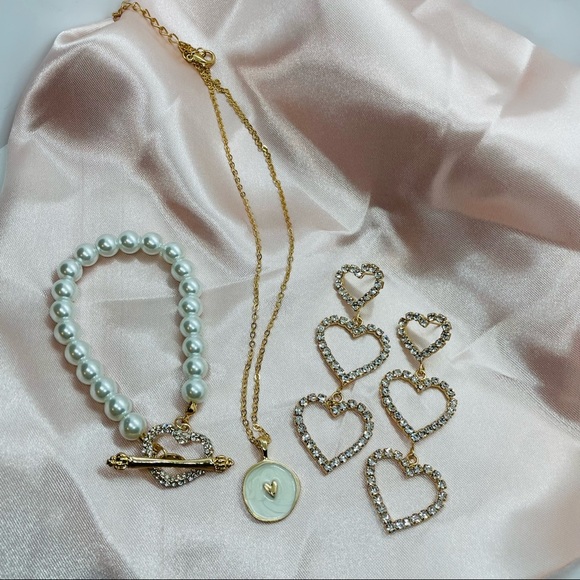 Heart Rhinestone Goldtone Jewelry Trio - Picture 4 of 7